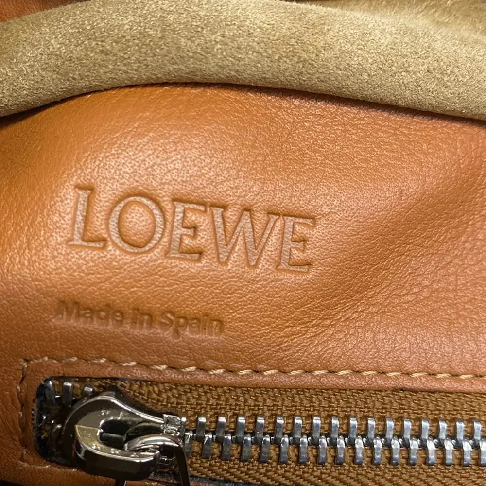 Loewe amazona 28